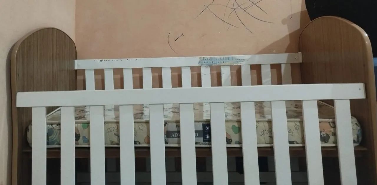 Berço tipo cama 