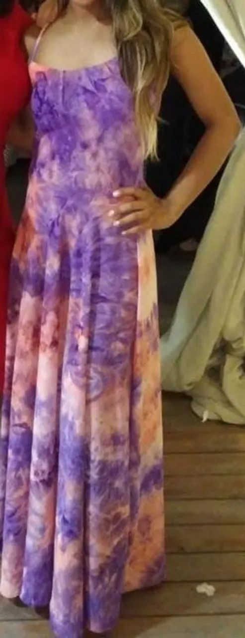 Vestido Tie Dye longo colorido rosa e roxo - Foto 2