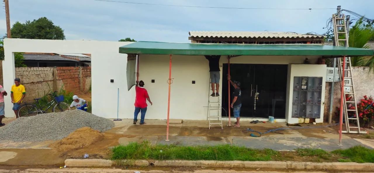 VENDE-SE TOLDO