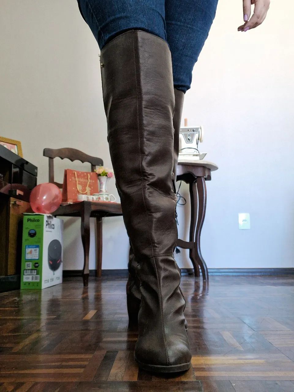Bota de couro over the knee marrom - Foto 4