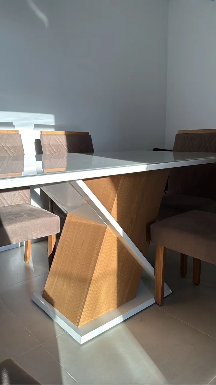 Vendo mesa com 6 cadeiras - Foto 3