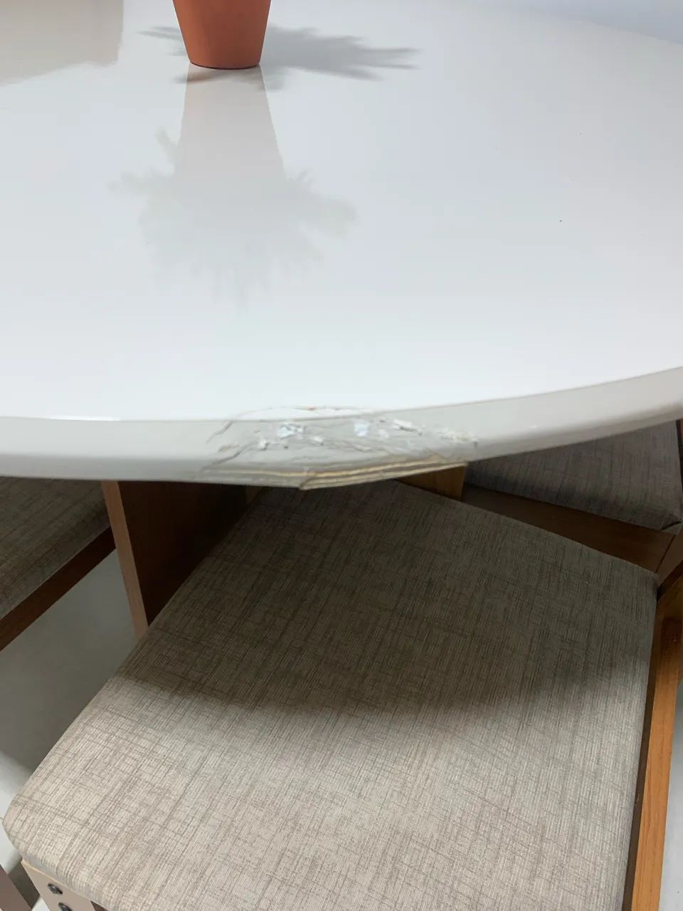 Table with 4 Chairs65704315949697121
