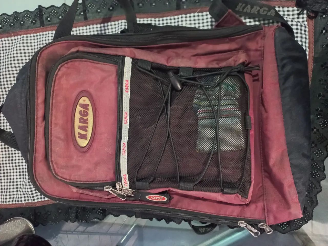 Bolsa Karga Vermelha original em ótimo estado. - Foto 2