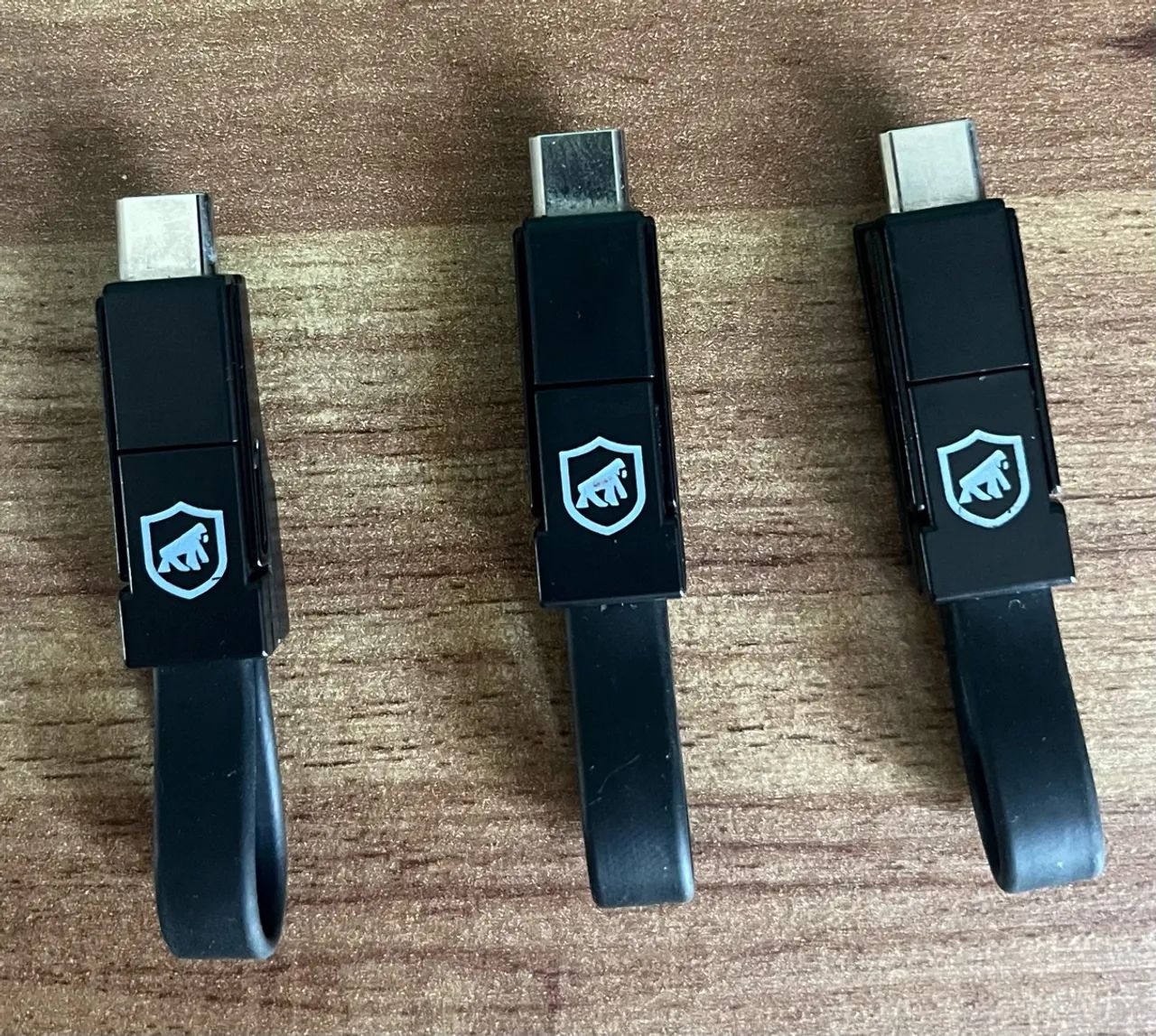 Kit 3 Cabos Chaveiro GShield 3 em 1 (Tipo C / iPhone Lightning / Micro USB)