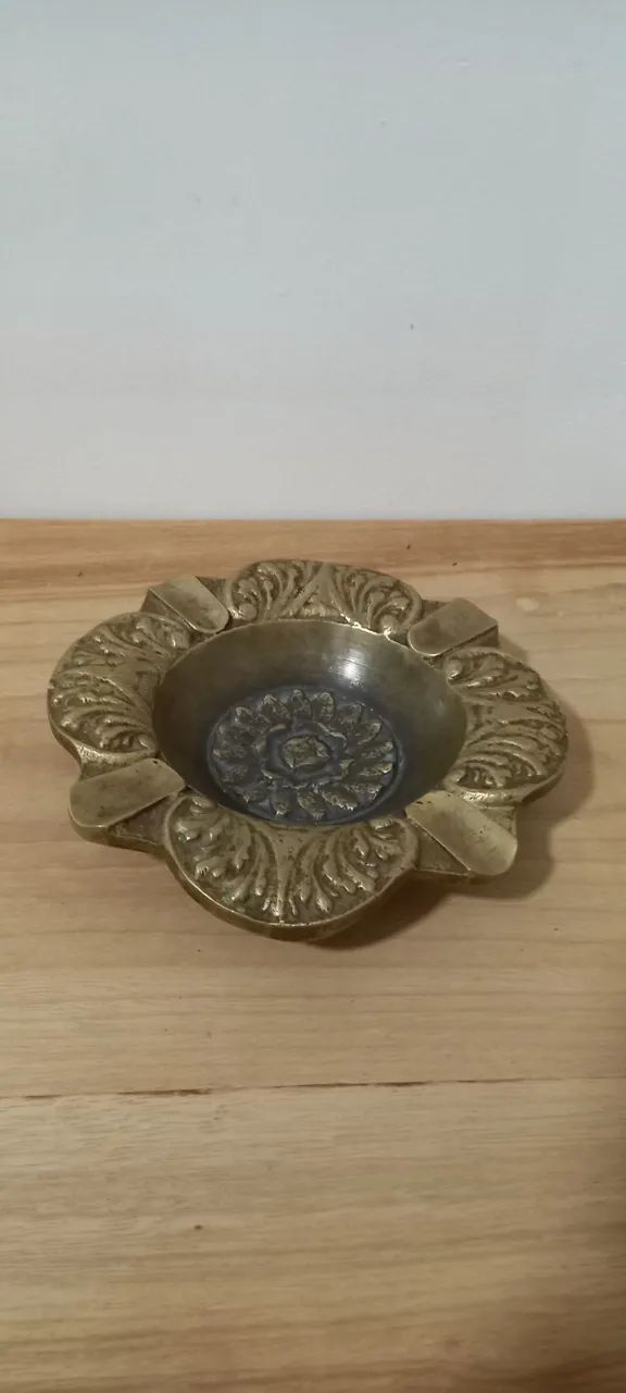 Cinzeiro em bronze vintage antiguidade - Foto 2