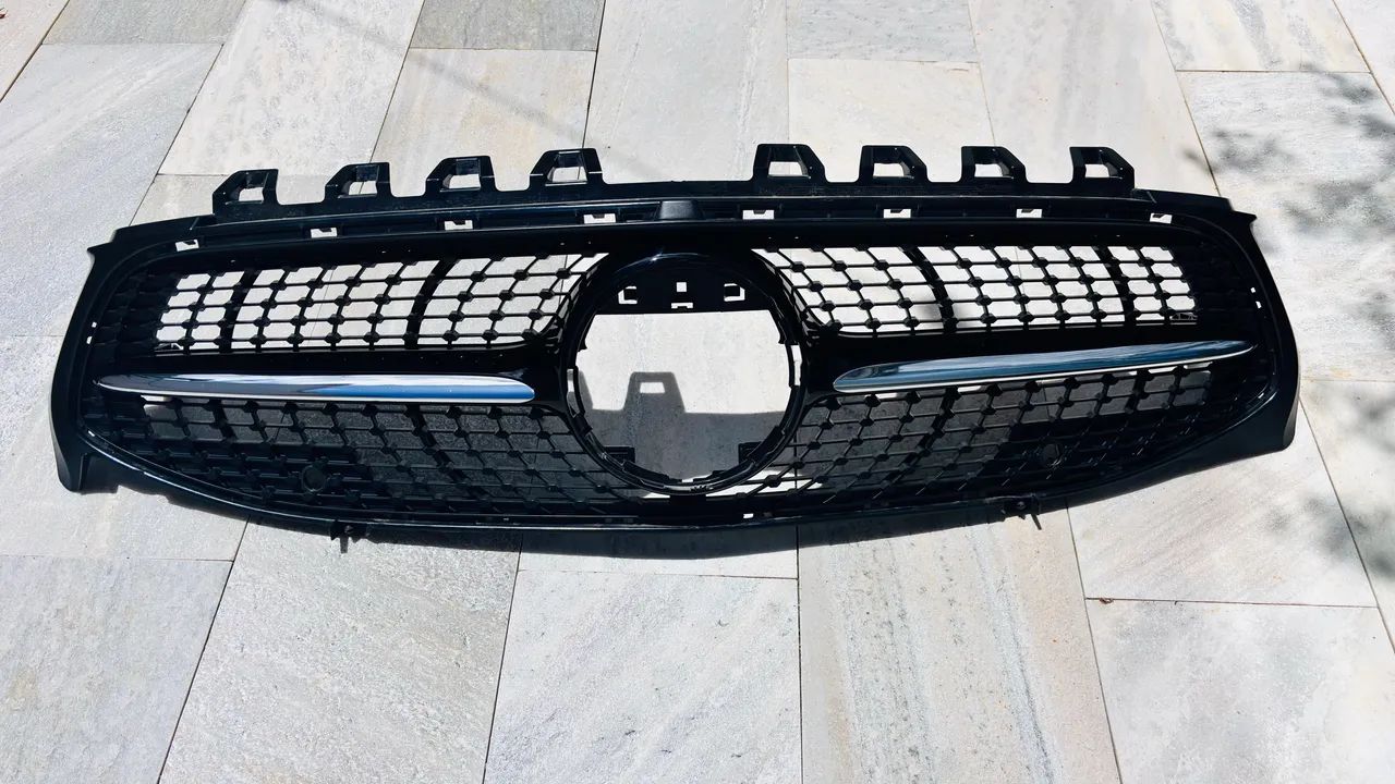 Grade Mercedes CLA 250 2022