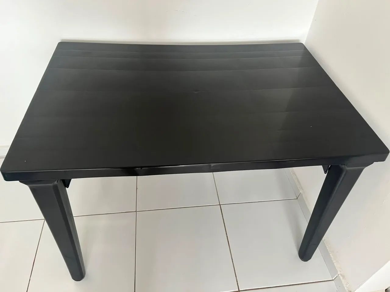 Mesa de Plástico Preta