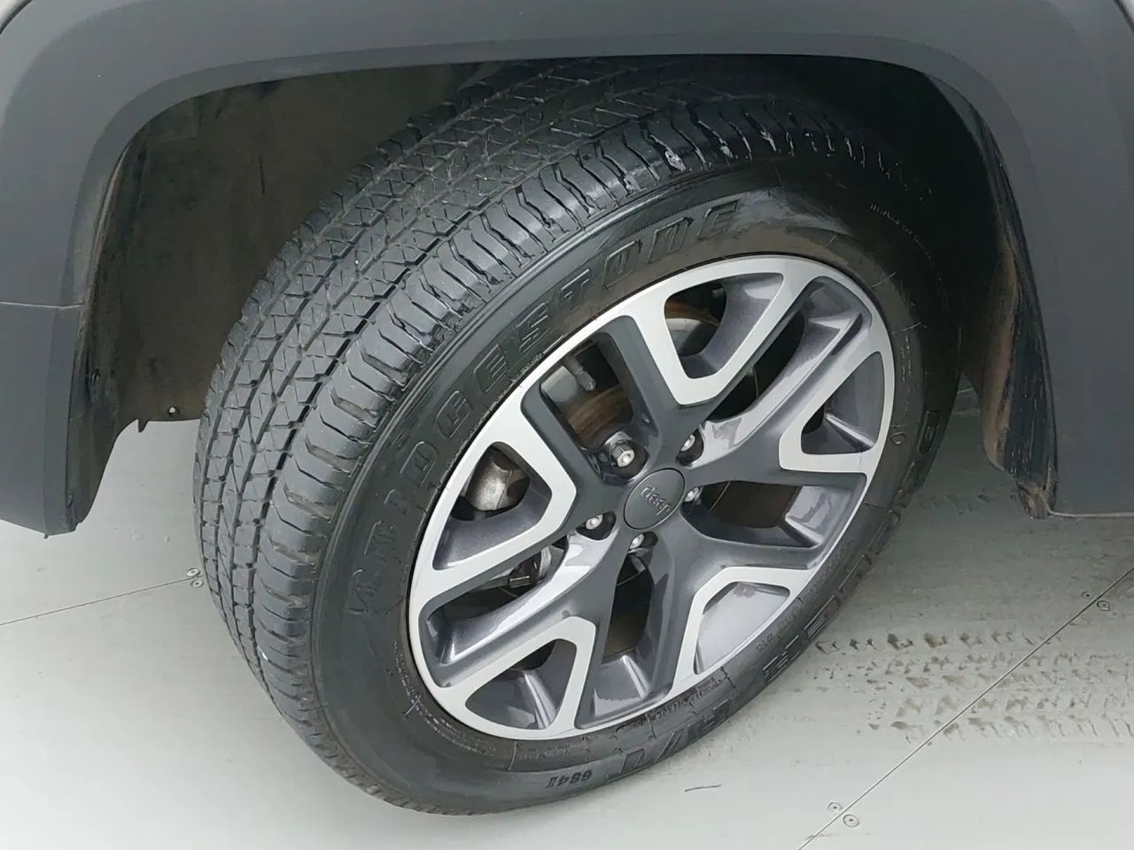 Jeep Renegade Longitude 1.8 4x2 Flex 16V Aut., foto 11 de 18