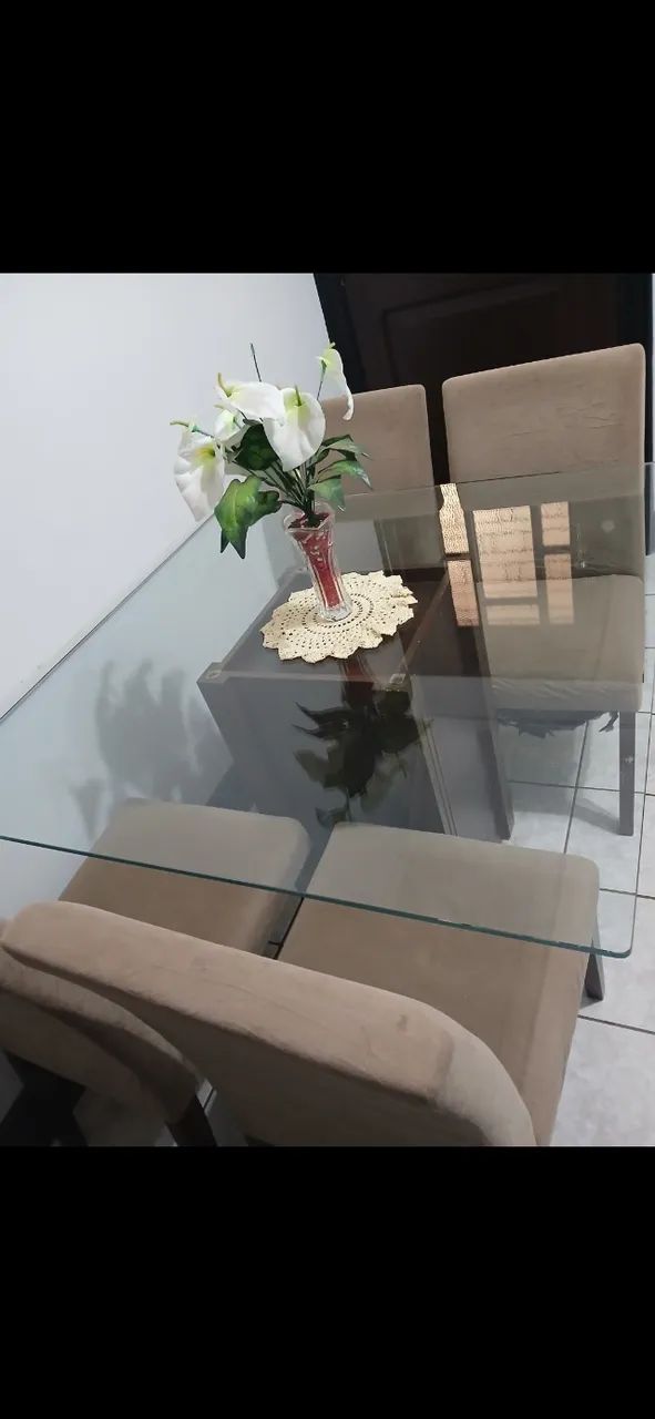 Mesa de vidro c/ 4 cadeiras (Leia) - Foto 2