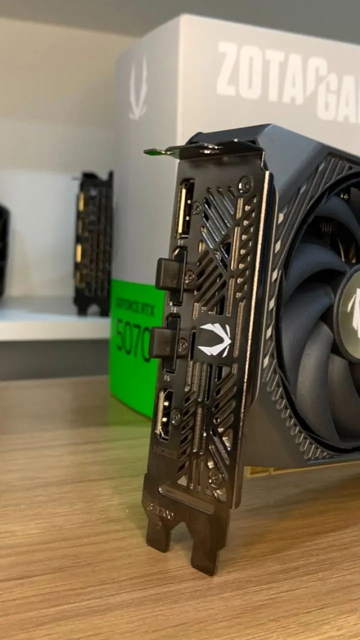 RTX 5070 12GB ZOTAC GAMING TRIPLE FAN - Foto 4