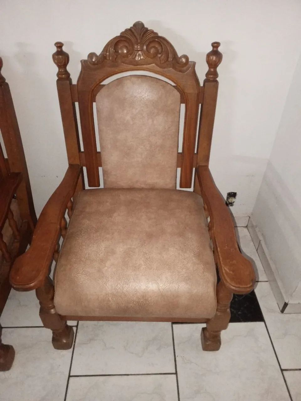 Sofá e mesa colonial - Foto 2