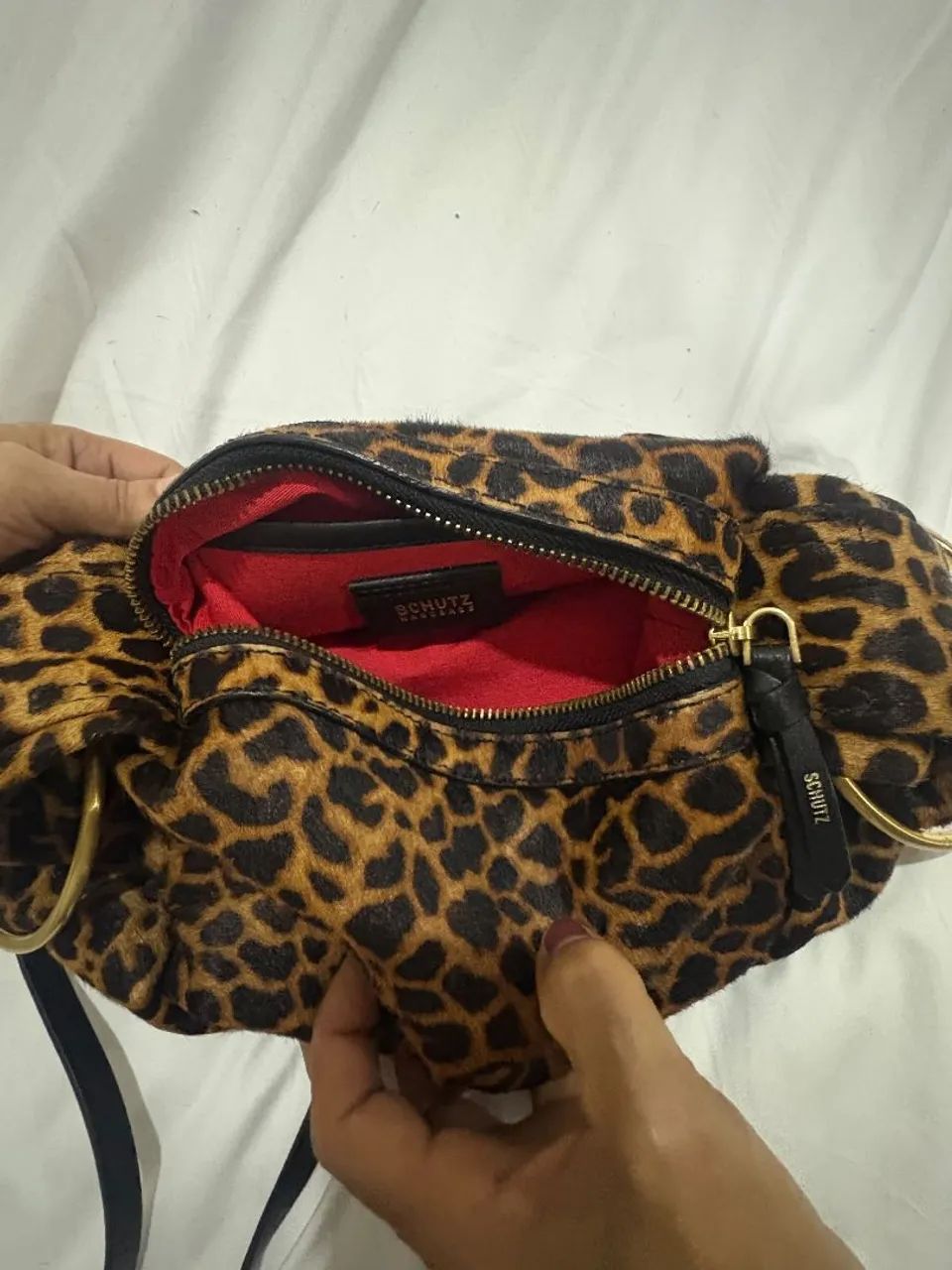 Bolsa Schutz Onça Animal Print - Foto 3