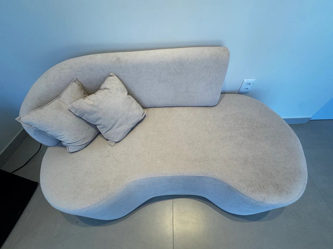 Sofá Curvo 2 Lugares Feijão Forma Orgânica  - Foto 2