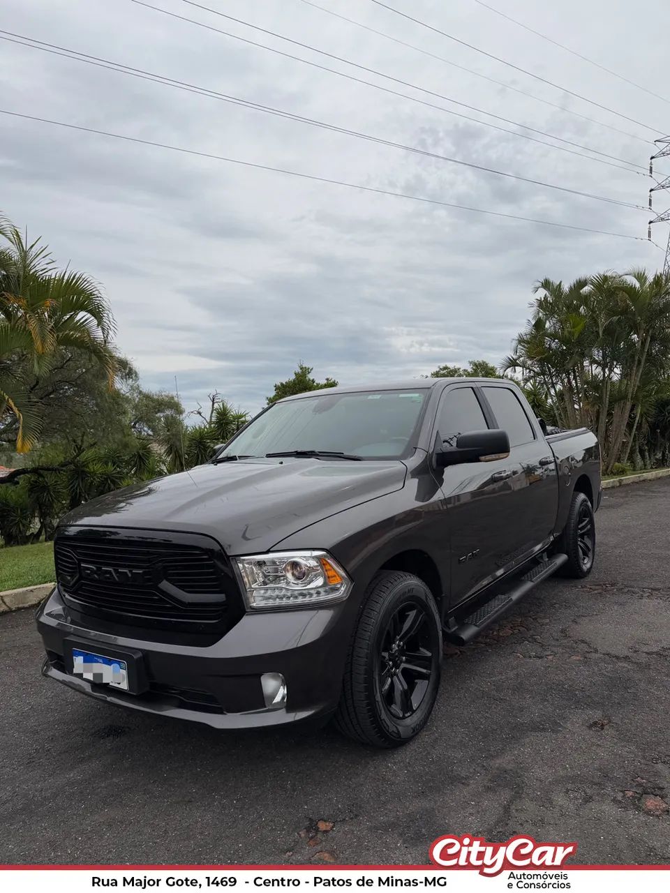 Ram Classic 1500 CLASSIC LAR. NIGHT ED 5.7 4X4 AUT. 2023