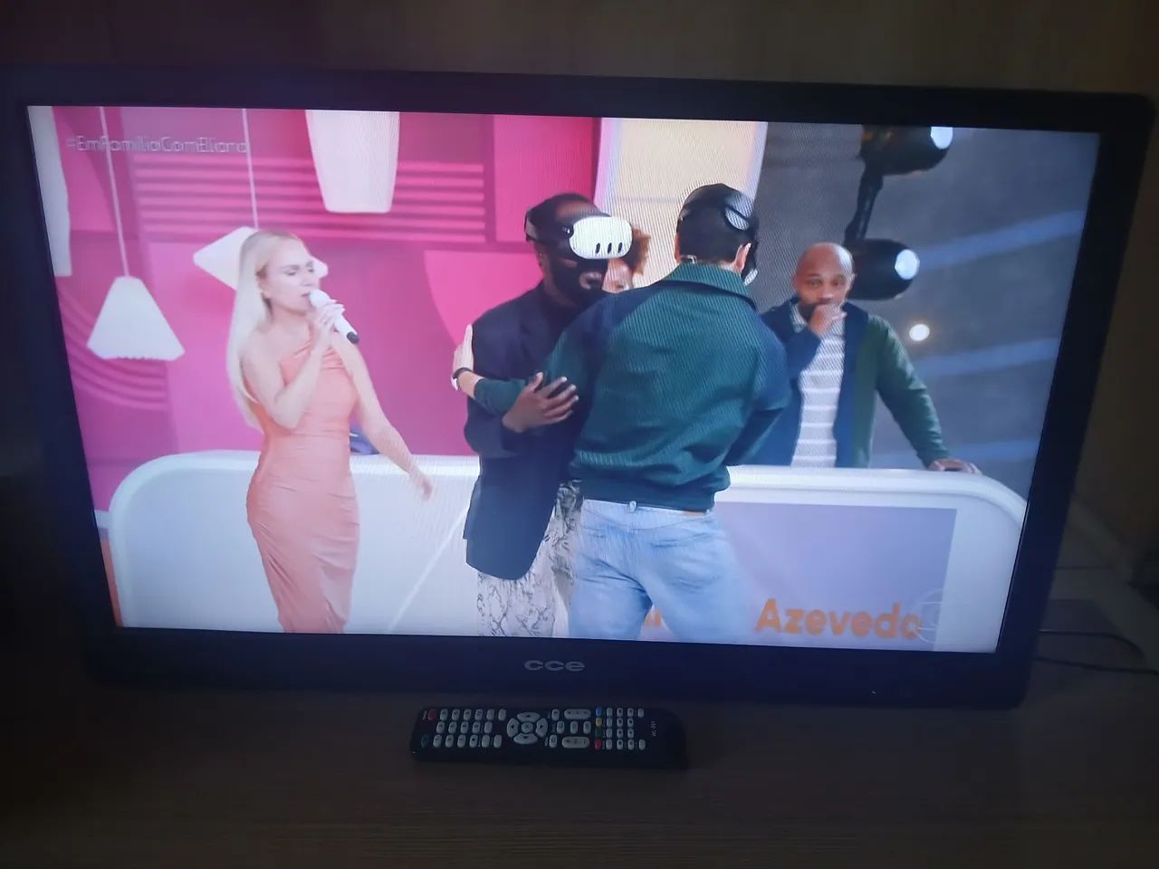 TV 32 CCE LCD 
