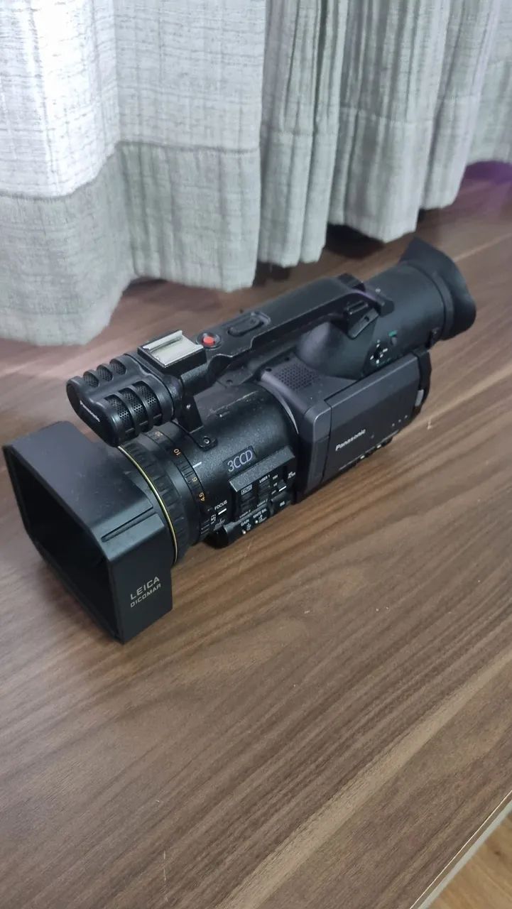 Filmadora Panasonic AG-DVX100B