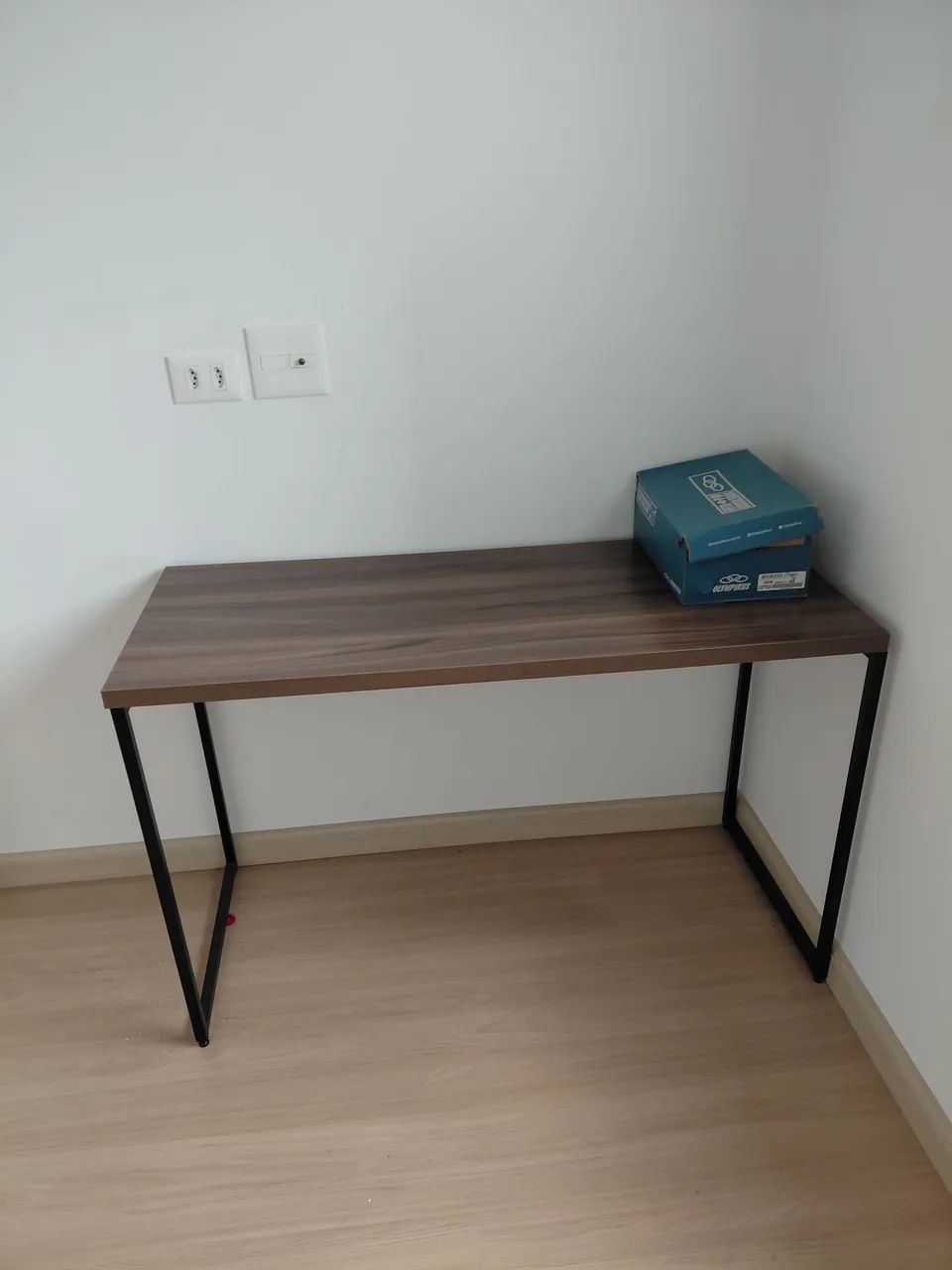 Vendo escrivaninha para escritorio