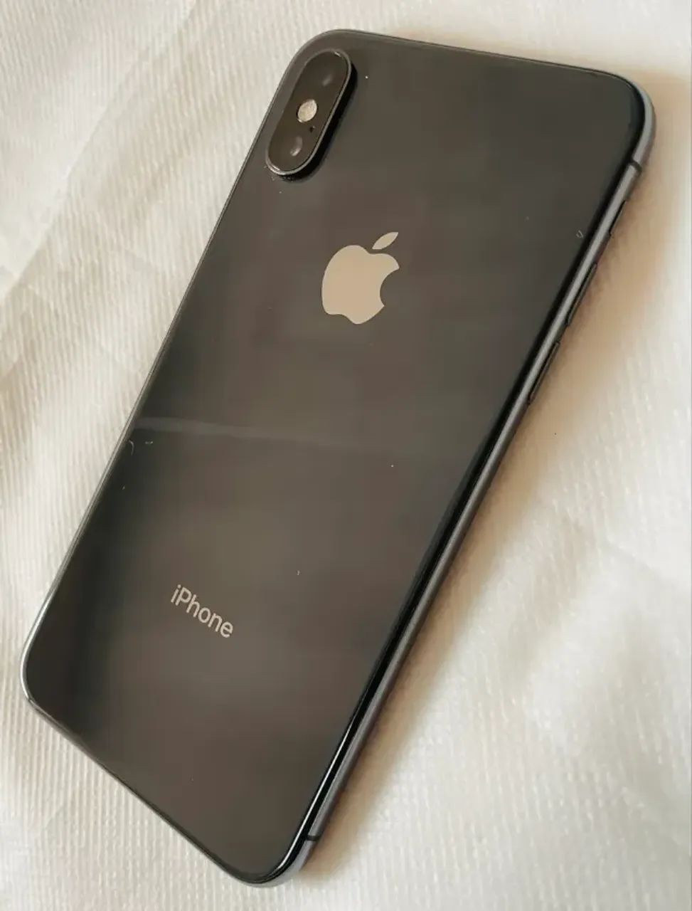 IPhone XS tudo original, nunca aberto, em excelente. estado sem riscos ...