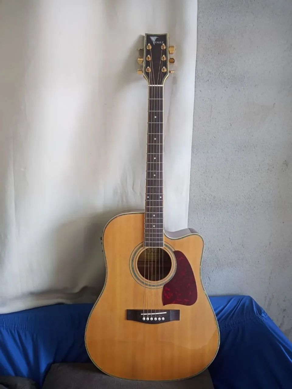 Violão eletrico