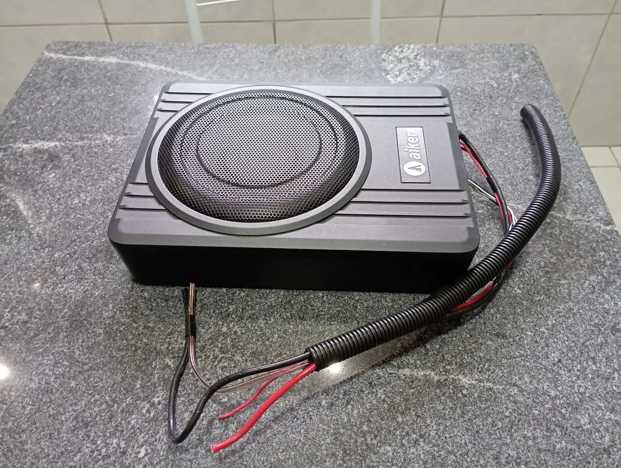 Subwoofer Aiker 600w