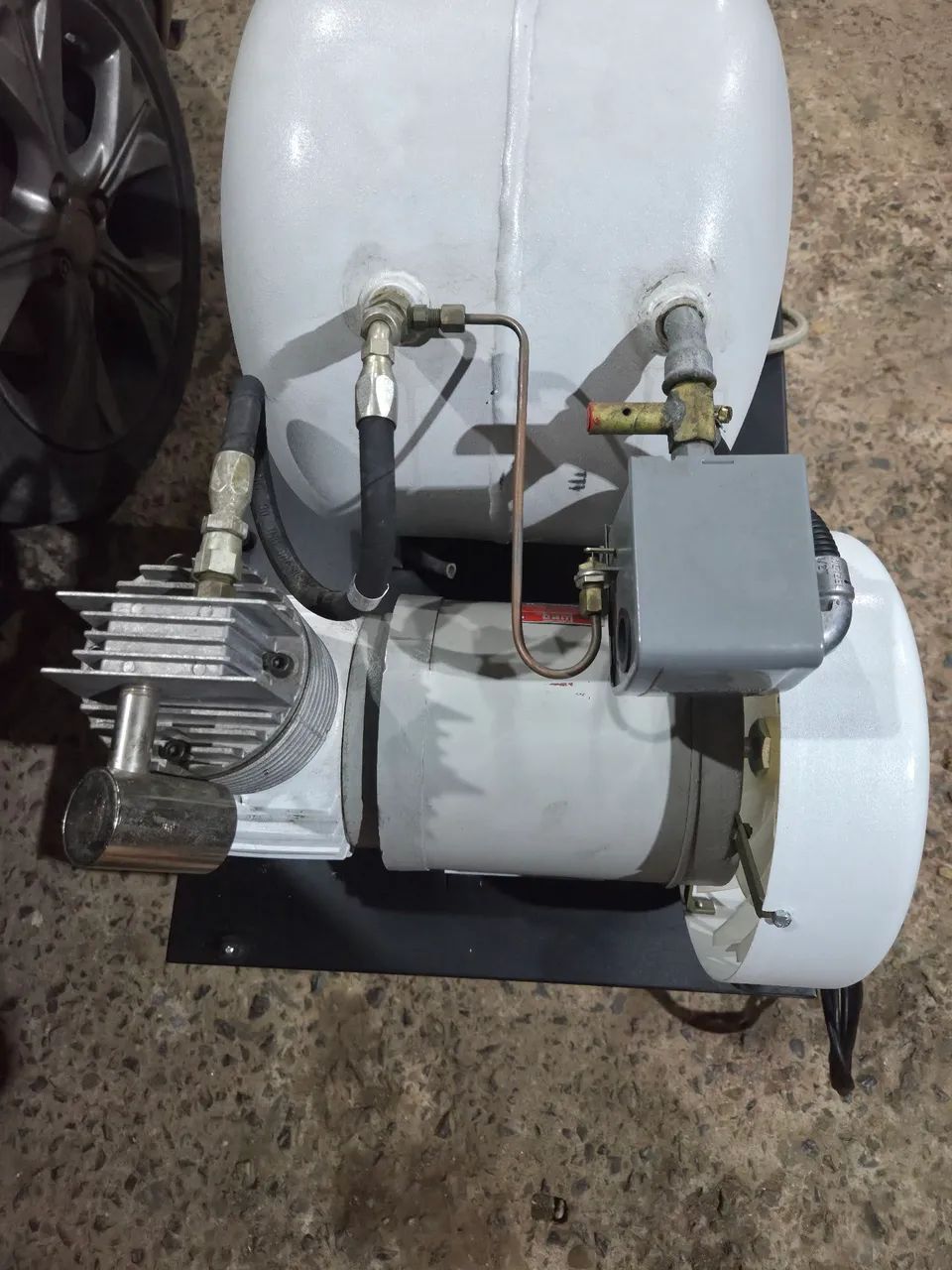 Compressor odontológico com motor WEG - Foto 4