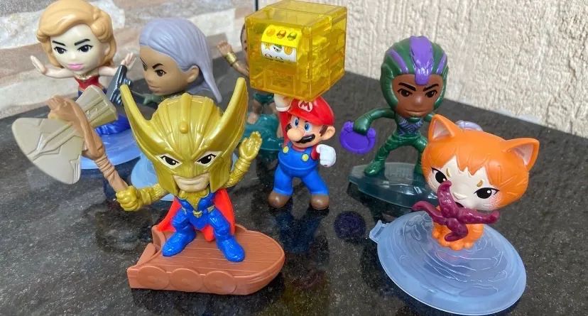 Coleção mini bonecos colecionadores  - Foto 4