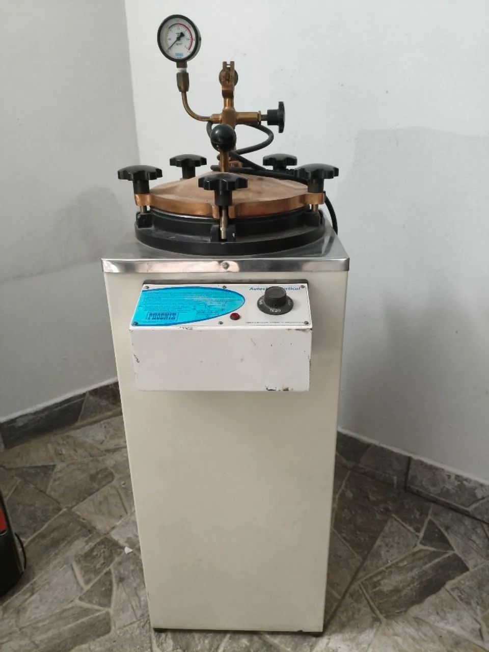 Autoclave vertical de esterilização a vapor. - Foto 2