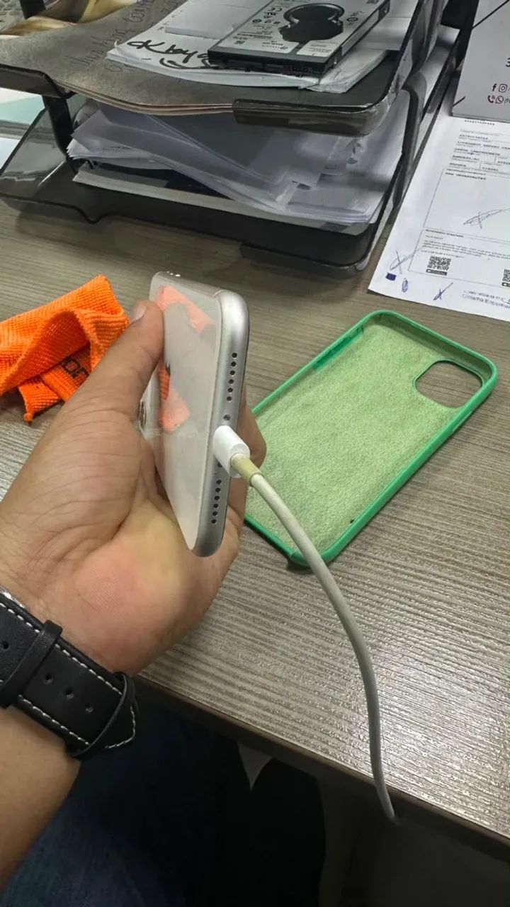 iPhone 11 64 GB Seminovo e 100% original  - Foto 5