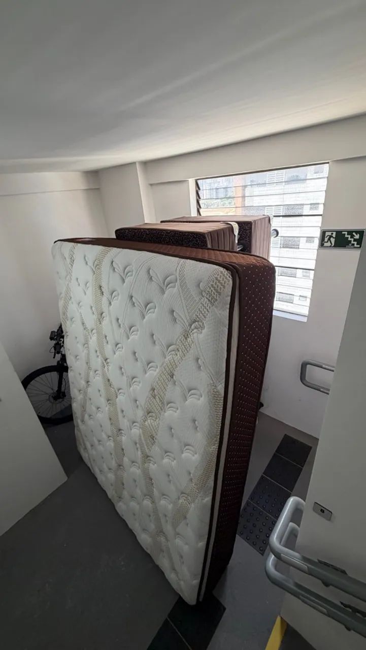 VENDO CAMA QUEEN - Foto 2