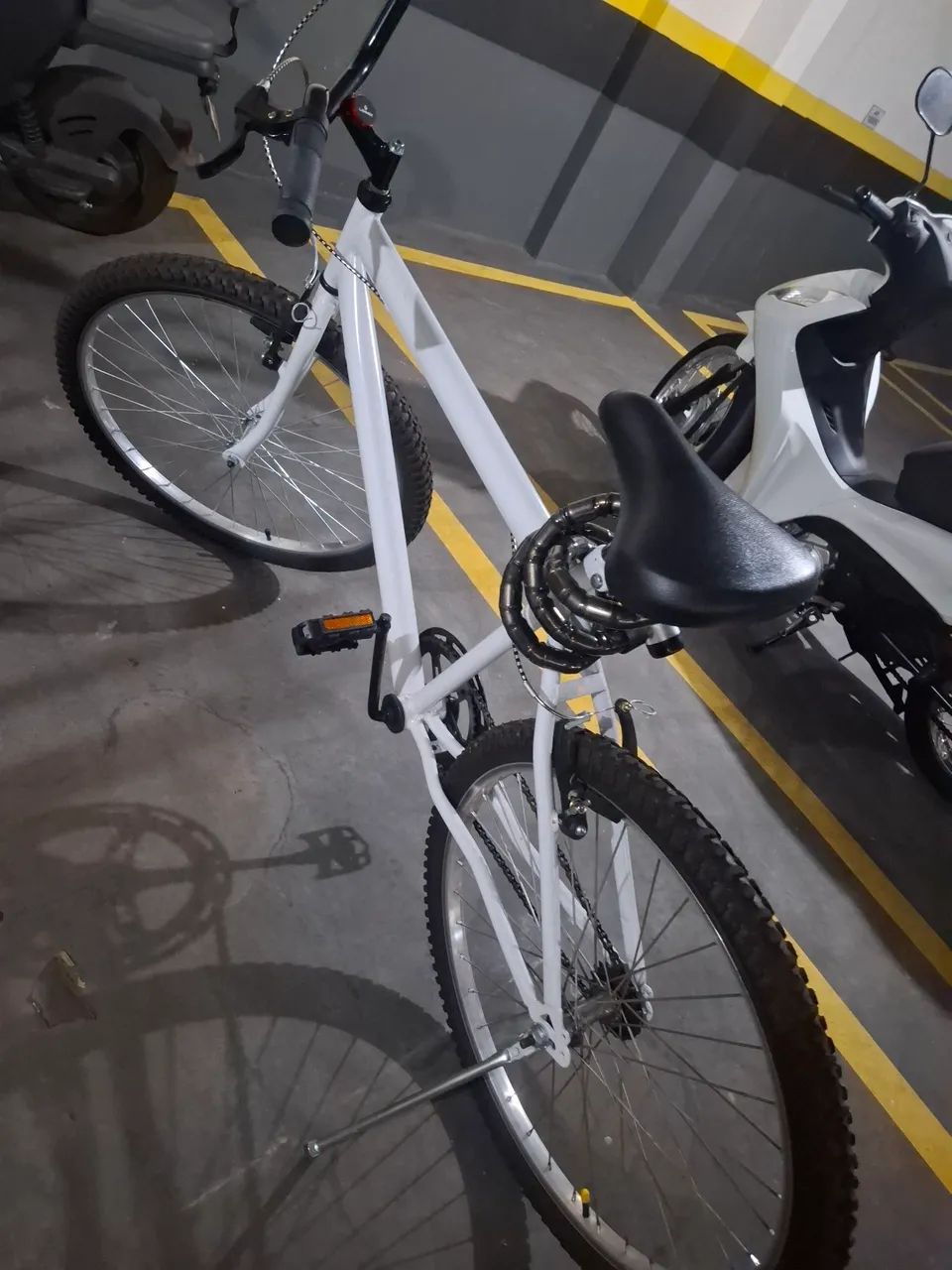 VENDE BICICLETA NOVA 3 MESES DE USO - Foto 3