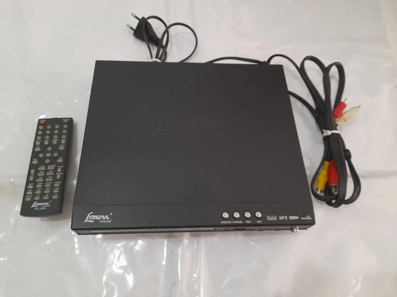 DVD Player com: Karaoke, Games, USB e MP3