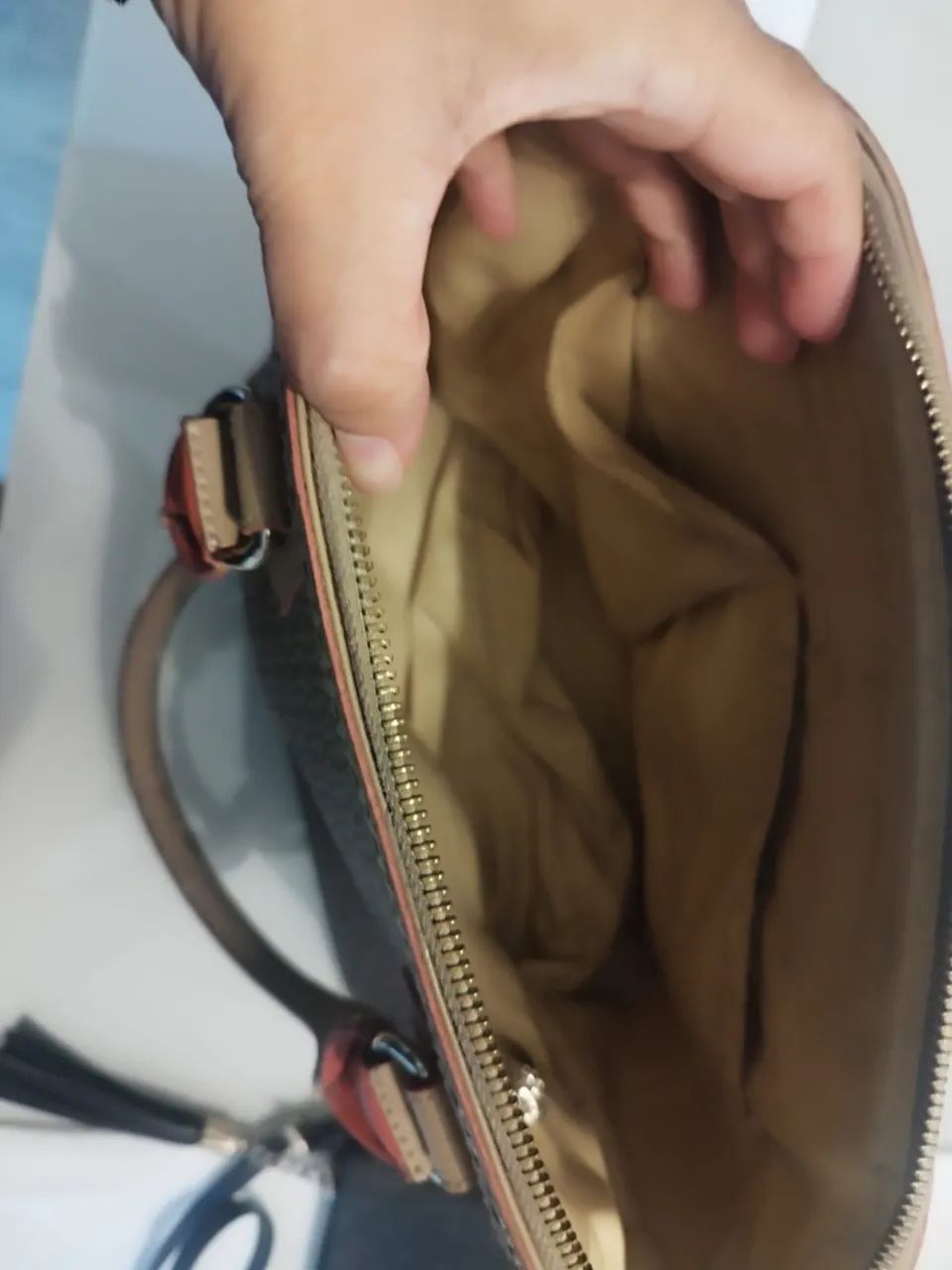 Bolsa Victor Hugo bege original - Foto 3