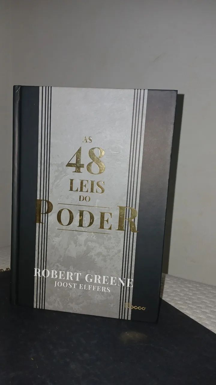 Livro capa dura - As 48 Leis do Poder