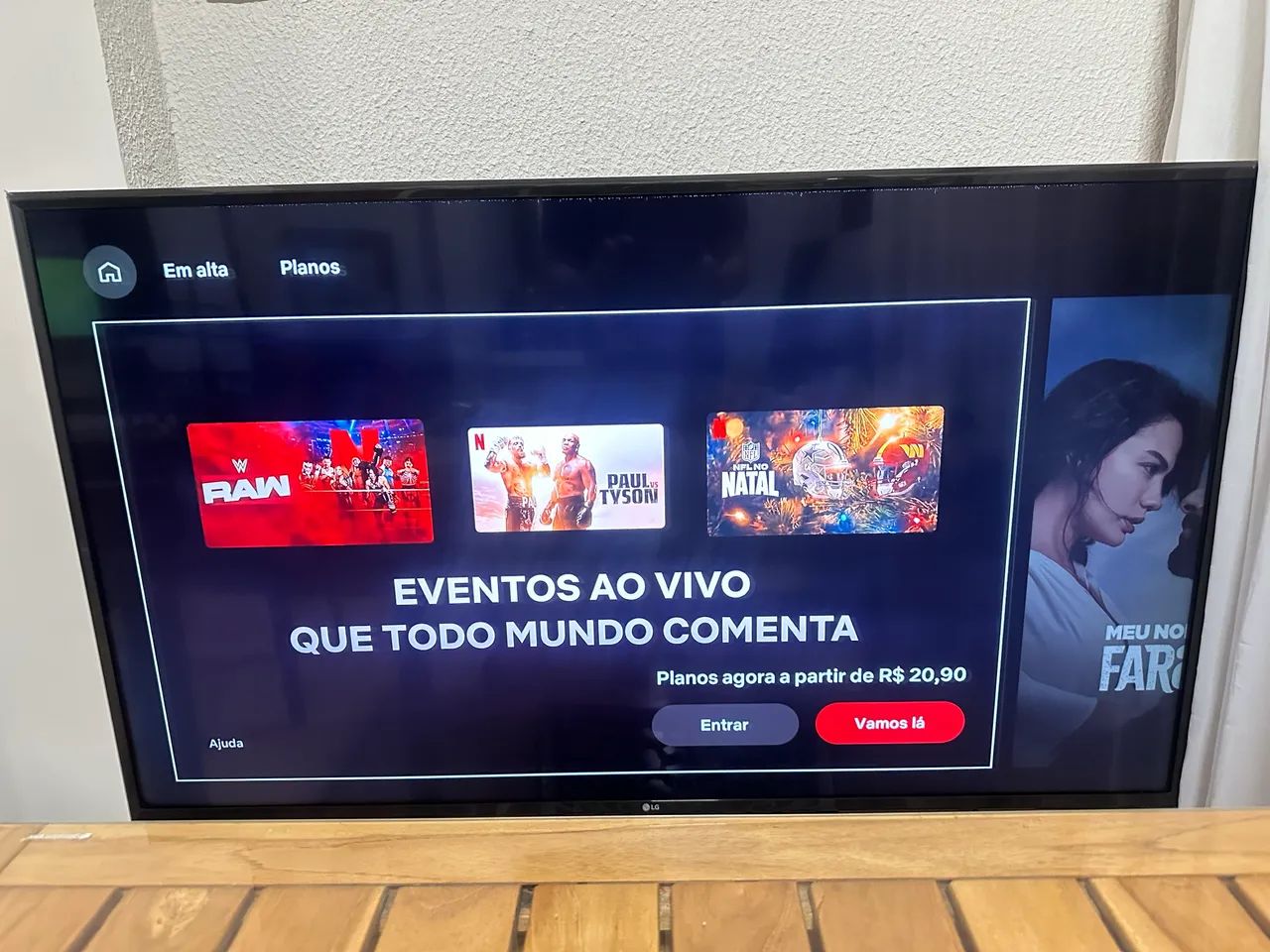 Smart TV LG 55 4K UHD - 55UK6360PSF - Impecável - Foto 2
