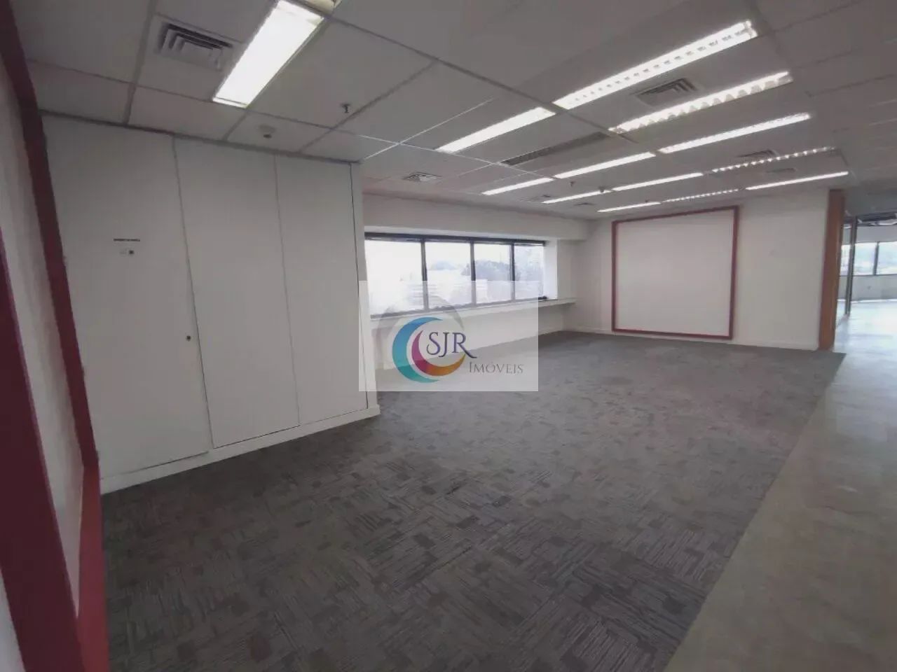 Conjunto comercial com 1339m², pronto para ocupação, com 22 vagas de garagem, ar-condicion - Foto 3