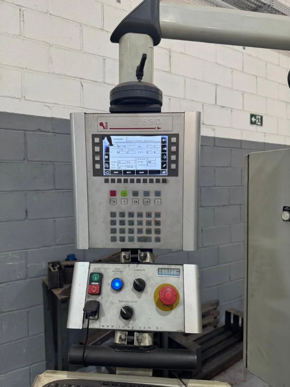 Guilhotina industrial CNC IMAG em ótimo estado - Foto 4