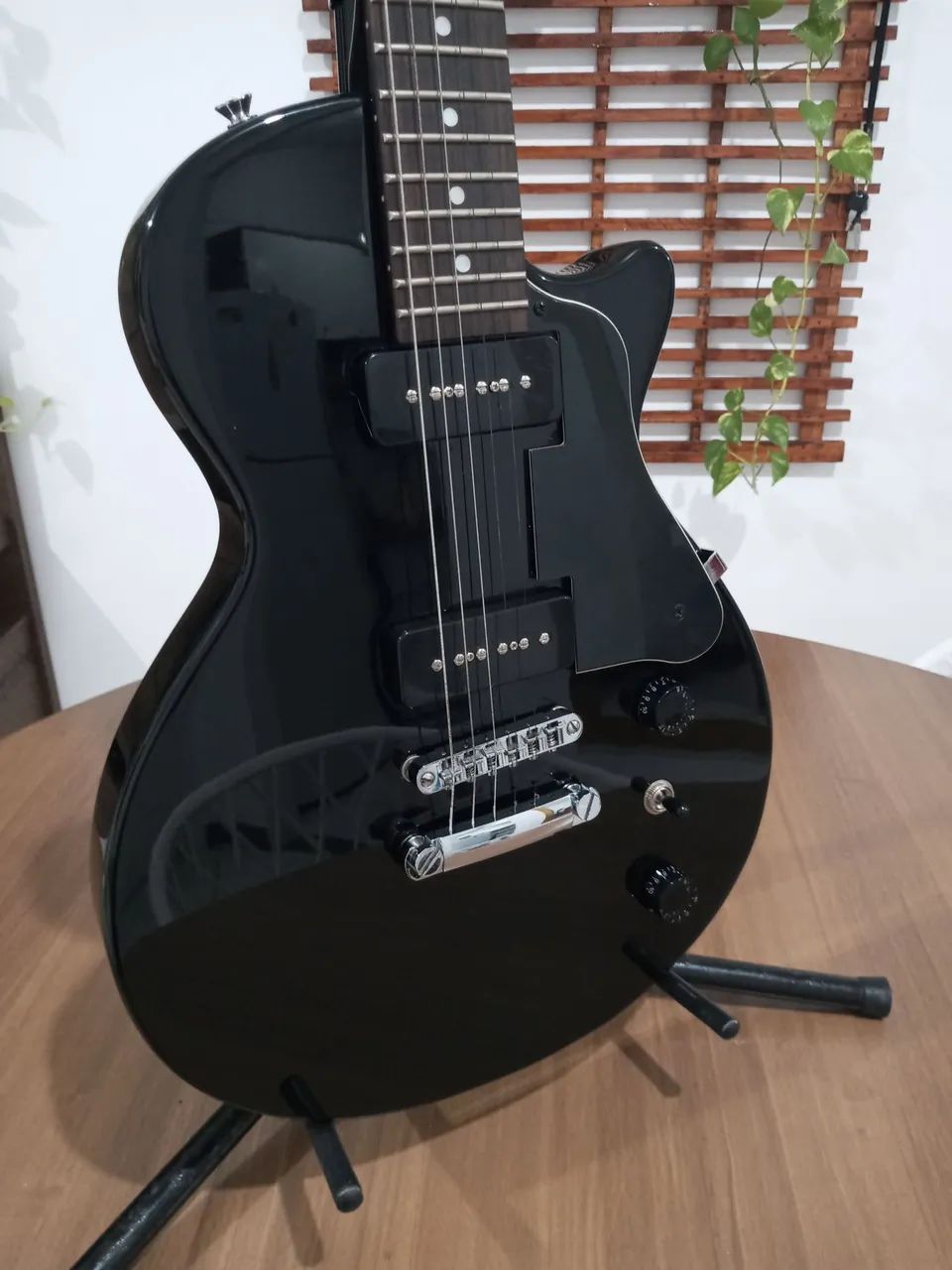 Guitarra SX Les Paul EE3J-BK  - Foto 2