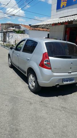 Vendo ou troco este sandero