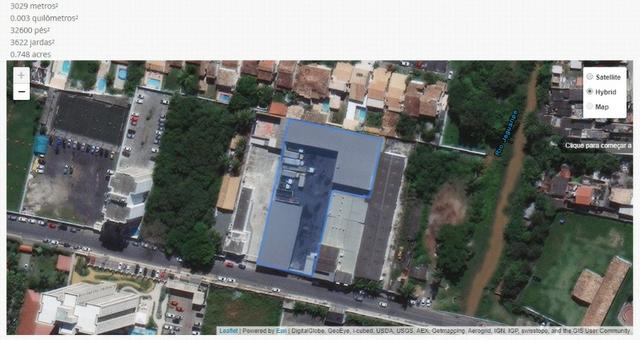 Área de 3100 m² com escritório e galpão