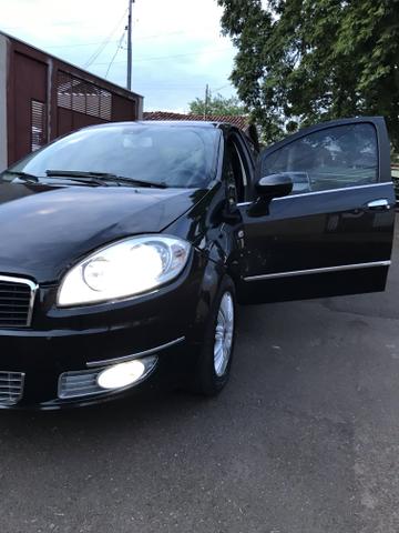 Fiat Linea HLX 1.9 Dualogic - Foto 14