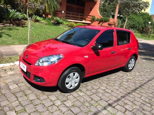 Renault Sandero aut 4P