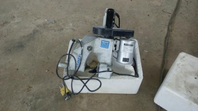 Maquina costurar saco 400.00