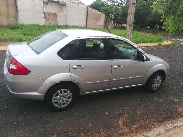 Fiesta Sedan 2007 - Foto 2