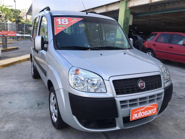 Fiat Doblò Essence 1.8 7L (Flex) - Foto 2