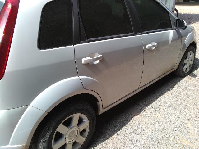 Fiesta hatch 1.6 flex 2011/2012 quilometragem (59.207) bom estado - Foto 5