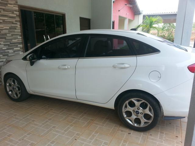 Ford new fiesta 12/13 $24,000