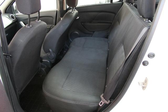 Sandero Stepway Expression 1.6 2019 - Foto 8