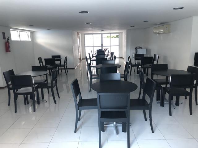 Apartamento com 4 suítes +gabinete + lavabo a 50 metros da praia - Foto 3