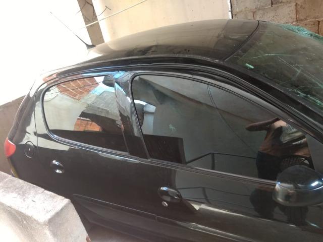 Peugeot 206 batido - retirada de peças - Foto 4
