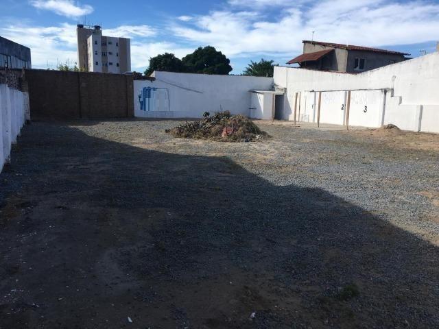 Terreno 20x30 600m² ao lado da Av. Fernandes Lima, lado do Extra e Wallmart na Gruta - Foto 3
